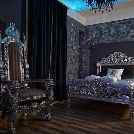 Nuit Romantique - Jacuzzi - Beziers - Romance Royale المظهر الخارجي الصورة